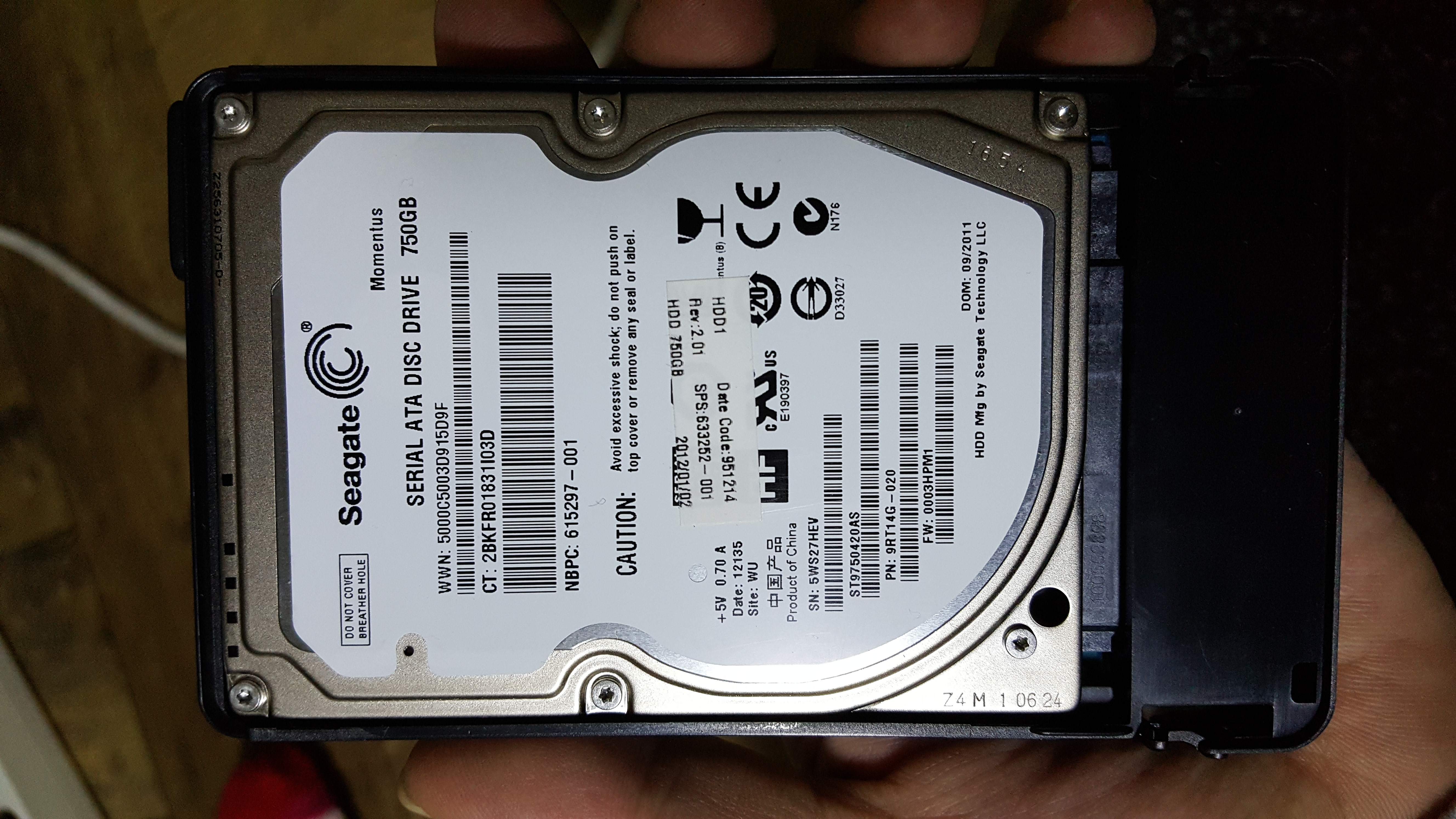 SERIAL ATA DISC DRIVE 750GB.jpg